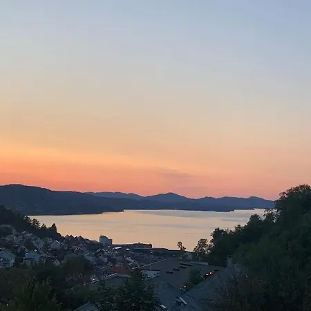 Cosy House With Sunny Terrace, Garden And Fjord View Casa vacanze Bergen