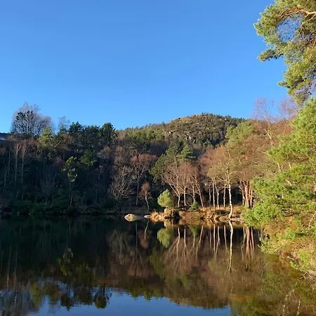 Cosy House With Sunny Terrace, Garden And Fjord View Дом отдыха *